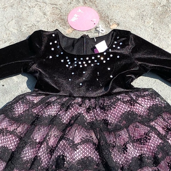LE PINK**Black Velvet + Lace Dress**18 mo. $98 - Picture 2 of 7